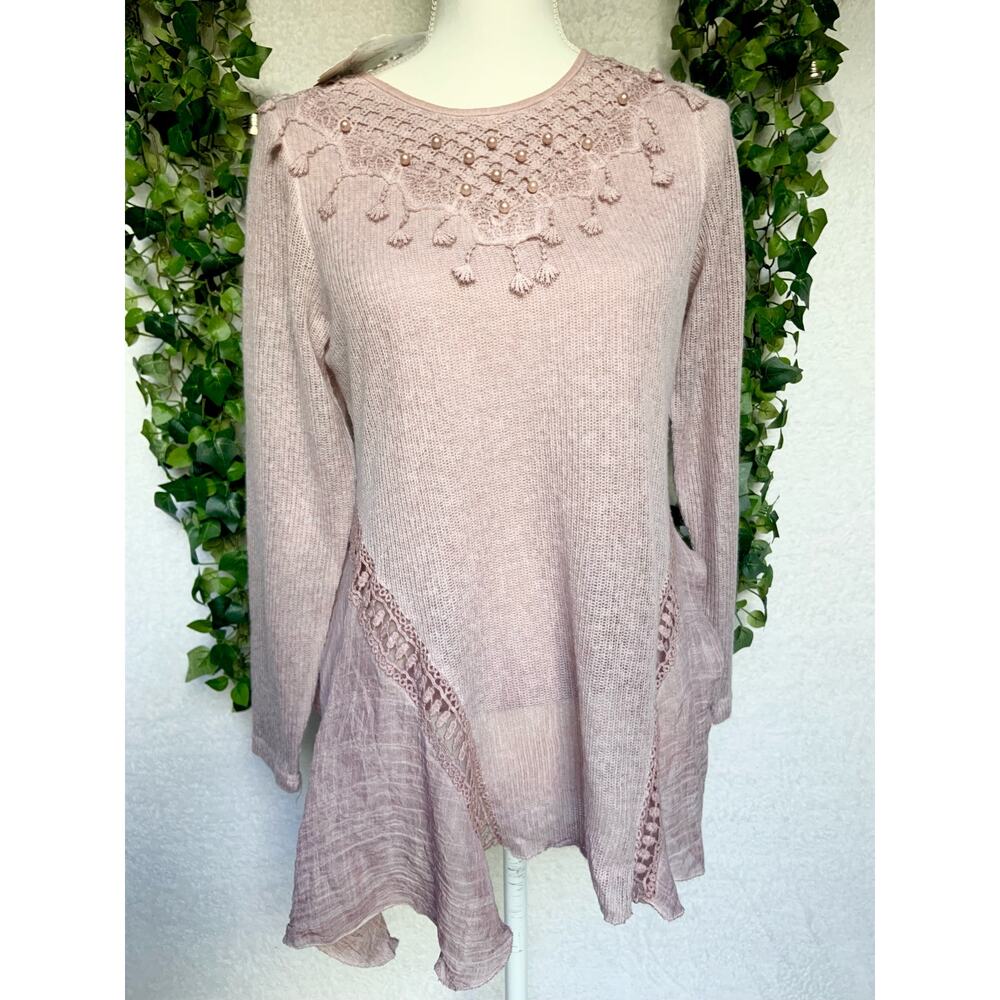 NWT Simply Couture Rose Embroidery Ruffled Beaded Sweater Small
